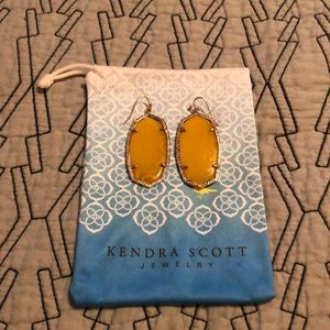 Kendra Scott Elle Gold Drop Earrings